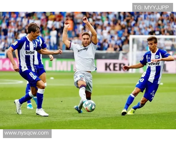 从战术适应期角度解析足球联赛球队赛季初整体表现与竞技状态变化规律 从战术适应期角度解析足球联赛球队赛季初整体表现与竞技状态变化规律